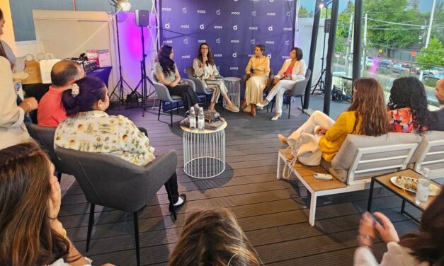 Clínica Maat organizó emotivo conversatorio para pacientes con cáncer de mama